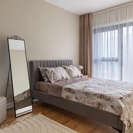 Floor Presidential With Free Private Parking In The Center Of Apartment *