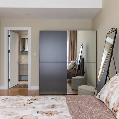 Apartment Floor Presidential With Free Private Parking In The Center Of Skopje