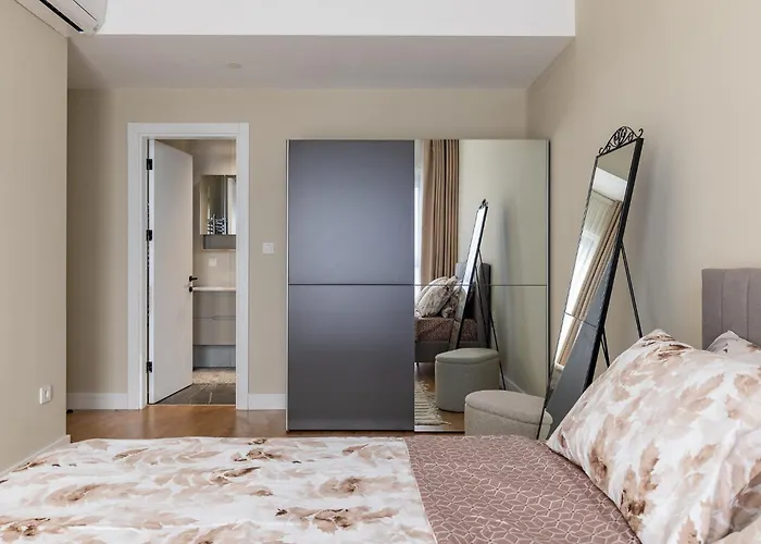 Apartment Floor Presidential With Free Private Parking In The Center Of Skopje